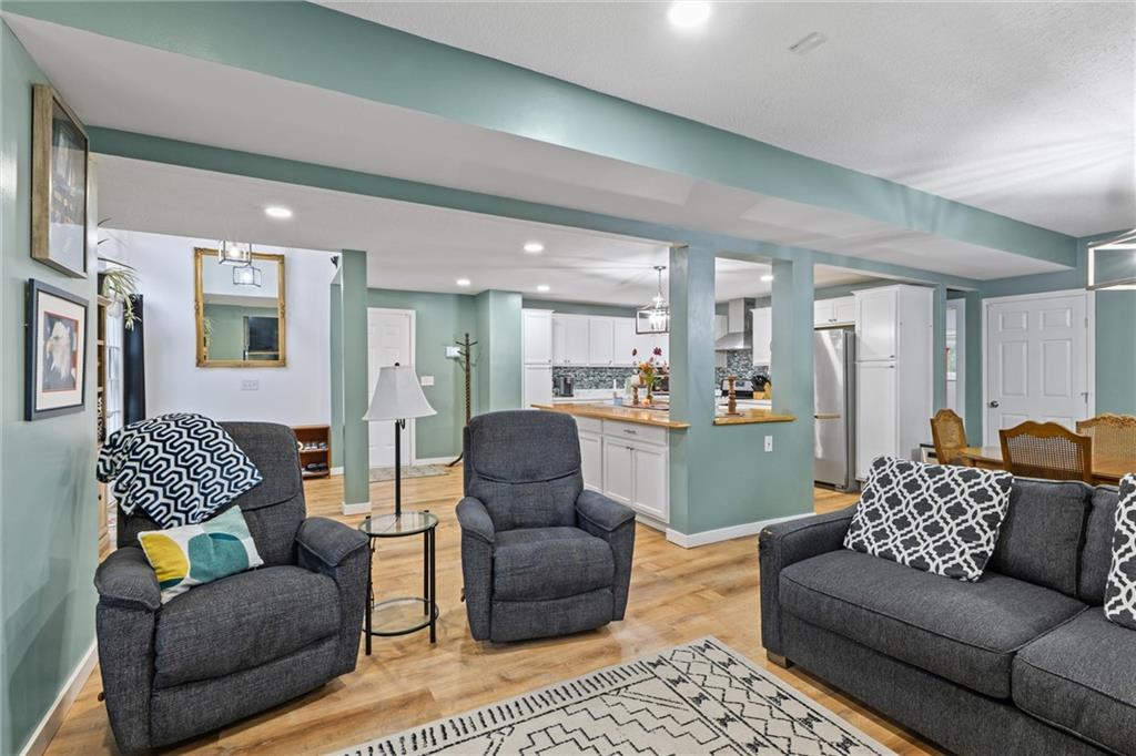 1933 Cherokee Street