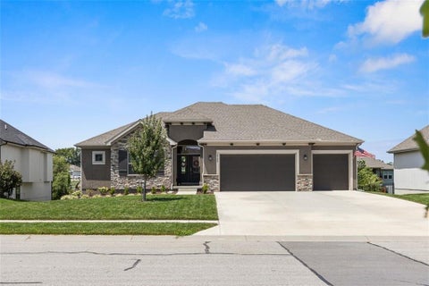 Photo of 19700 Norton Street, Spring Hill, KS 66083 (MLS # 2644550)