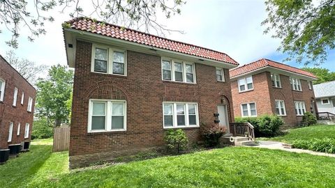 4236 Holly Street Kansas City MO 64111