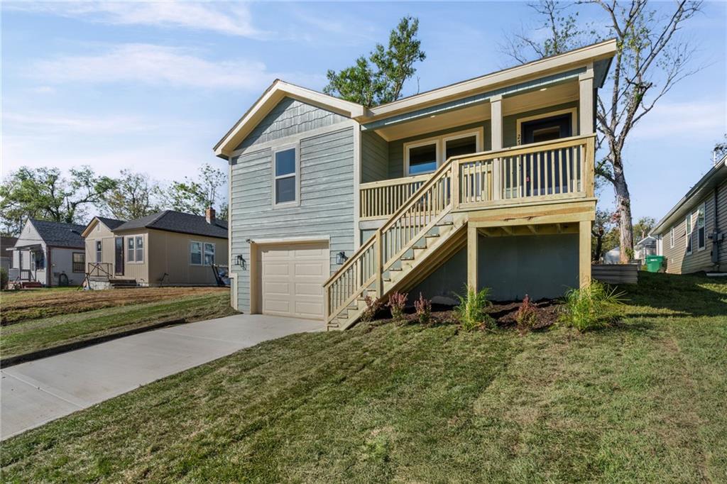 2714 N 21st Place