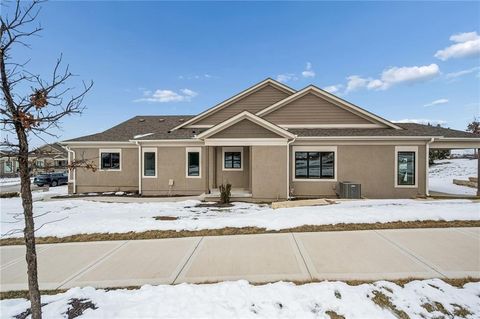 Photo of 11429 S Millridge Street, Olathe, KS 66061 (MLS # 2516554)