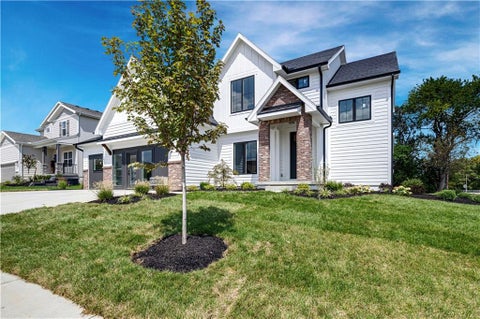 Photo of 18330 W 195 Street, Spring Hill, KS 66083 (MLS # 2639336)