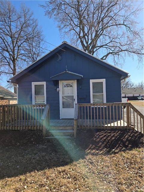 206 E Collage Street, Clinton, MO 64735 - #: 2605927