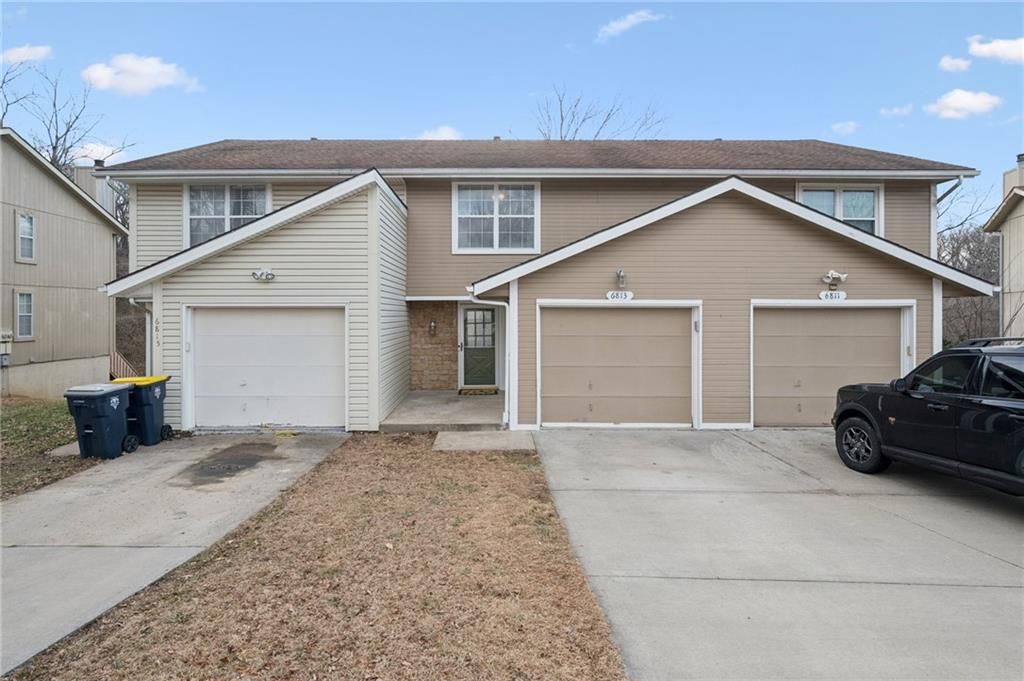 Photo of 6813 NW MOKANE Avenue, Kansas City, MO 64151 (MLS # 2592053)