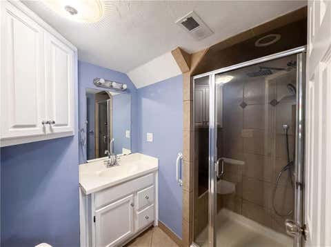 Tiny photo for 423 N Missouri Street, Liberty, MO 64068 (MLS # 2634469)