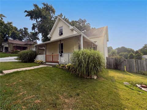 Tiny photo for 423 N Missouri Street, Liberty, MO 64068 (MLS # 2634469)