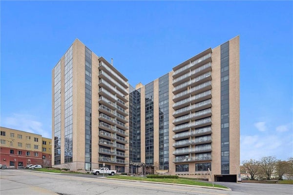 4545 WORNALL RD APT 1210, KANSAS CITY, MO 64111 - Image e66db3fc5d6cc9811ede2ca0523ecdf5/836064436