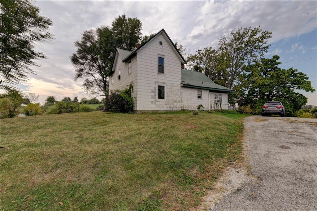 Platte City, Missouri 64079, United States, 3 Bedrooms Bedrooms, ,1 BathroomBathrooms,Residential,Pending,229452