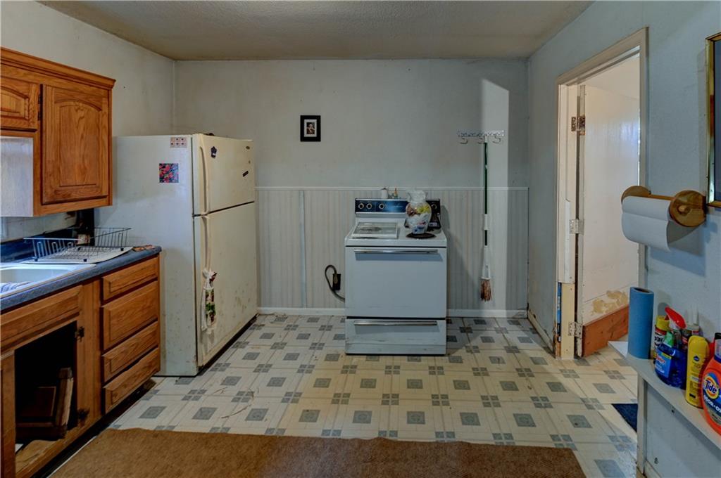 Platte City, Missouri 64079, United States, 3 Bedrooms Bedrooms, ,1 BathroomBathrooms,Residential,Pending,229452