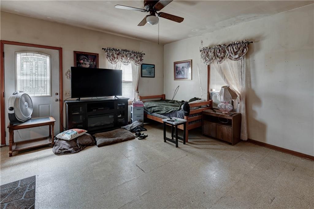 Platte City, Missouri 64079, United States, 3 Bedrooms Bedrooms, ,1 BathroomBathrooms,Residential,Pending,229452