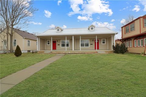 121 W Gay Street, Warrensburg, MO 64093 - #: 2525180