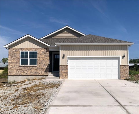 Photo of 21070 W 217th Street, Spring Hill, KS 66083 (MLS # 2638726)
