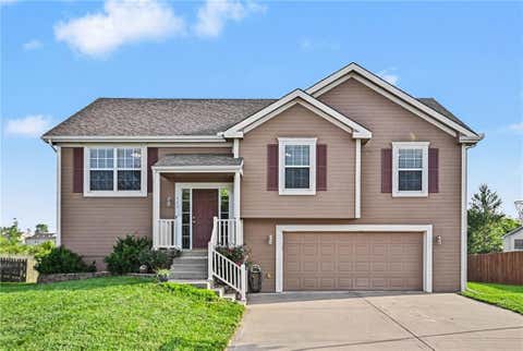 Photo of 502 Lake Meadows Drive, Smithville, MO 64089 (MLS # 2623722)
