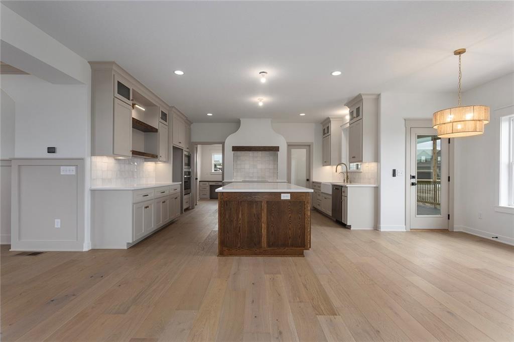 5695 Thousand Oaks Drive