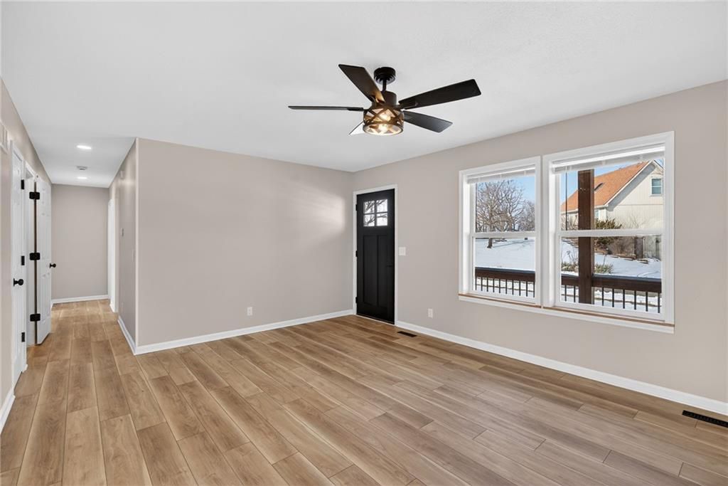 Photo of 2015 Karlton Way, Excelsior Springs, MO 64024 (MLS # 2598426)