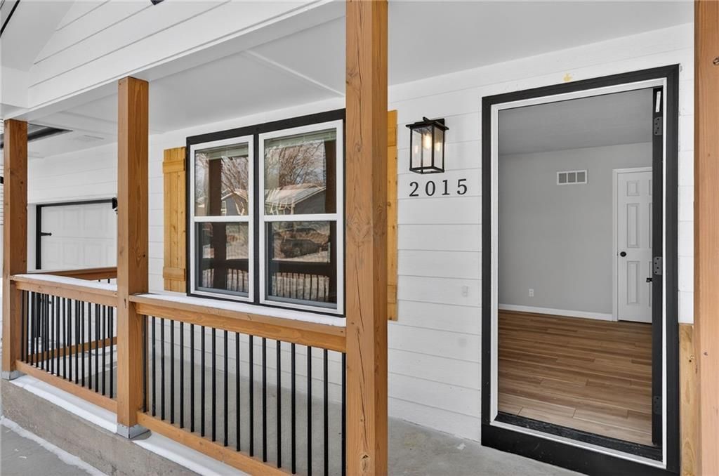 Photo of 2015 Karlton Way, Excelsior Springs, MO 64024 (MLS # 2598426)