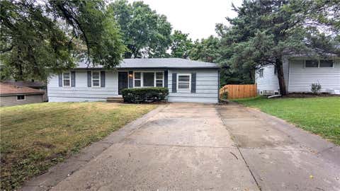 Photo of 8618 Winchester Avenue, Kansas City, MO 64138 (MLS # 2633432)