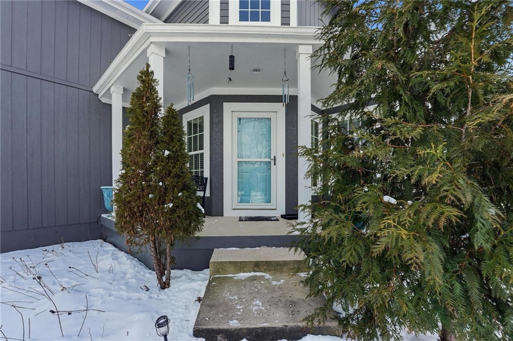 4502 N 121st Terrace