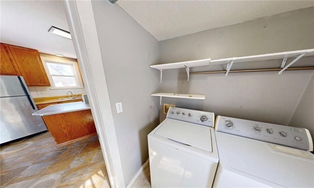 Photo of 927 Main Street, Eudora, KS 66025 (MLS # 2599085)