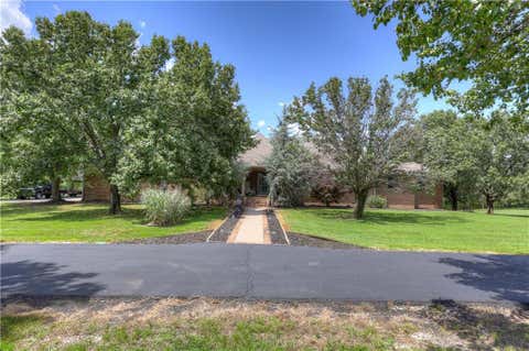 Photo of 1426 E State Line Road, Baxter Springs, KS 66713 (MLS # 2630026)