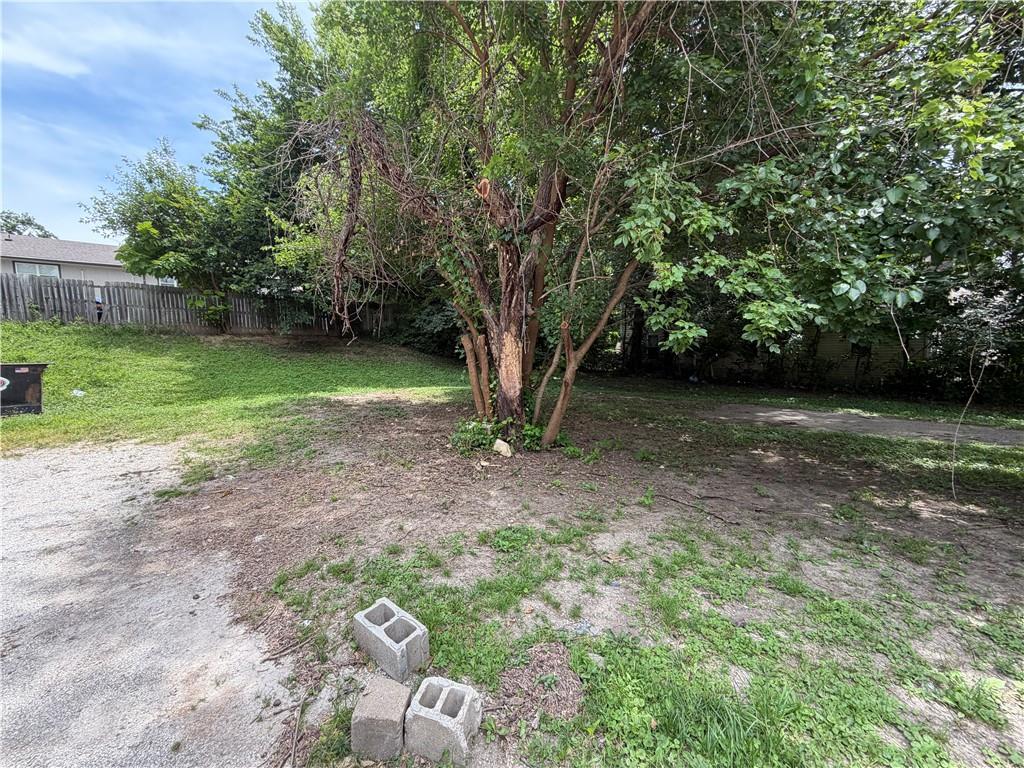 203 N Crysler Avenue