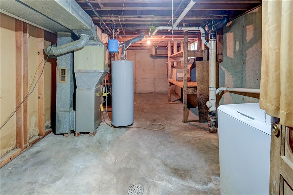 Independence, Missouri 64050, United States, 4 Bedrooms Bedrooms, ,2 BathroomsBathrooms,Residential,Active,141429