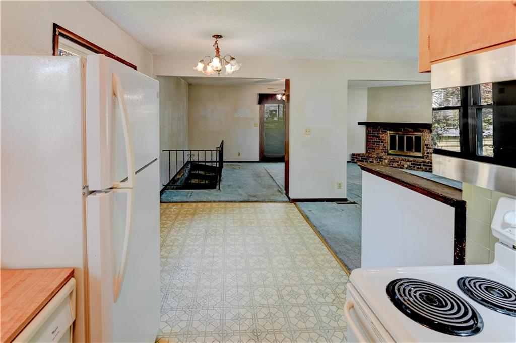 Independence, Missouri 64050, United States, 4 Bedrooms Bedrooms, ,2 BathroomsBathrooms,Residential,Active,141429