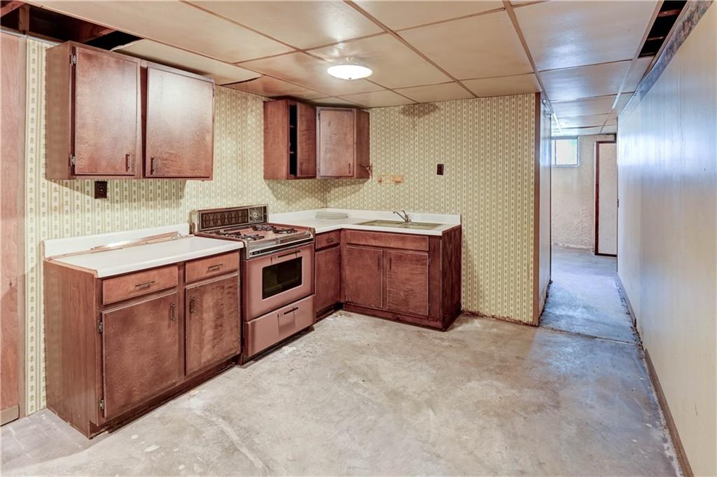 Independence, Missouri 64050, United States, 4 Bedrooms Bedrooms, ,2 BathroomsBathrooms,Residential,Active,141429