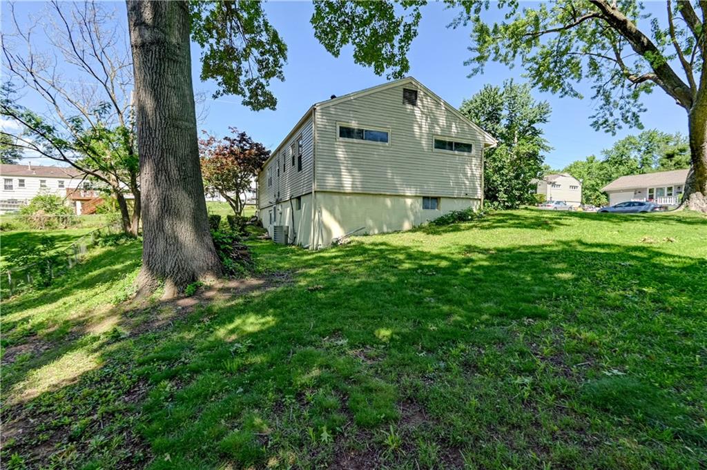 2917 N Mccomas Lane