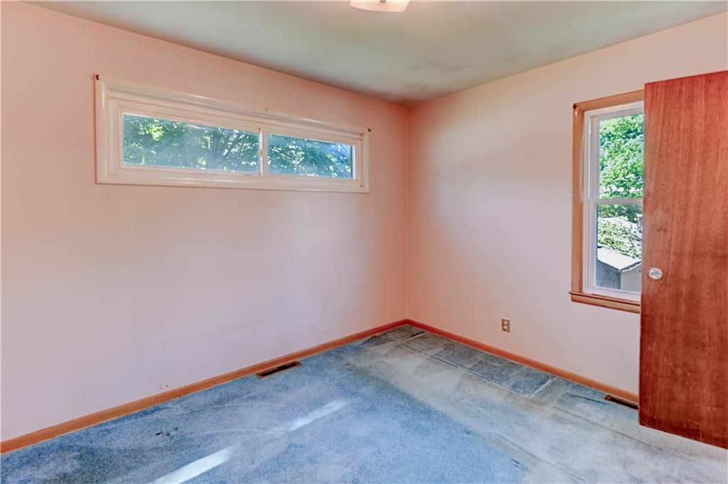 Independence, Missouri 64050, United States, 4 Bedrooms Bedrooms, ,2 BathroomsBathrooms,Residential,Active,141429