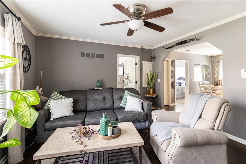 4526 Roanoke Parkway A