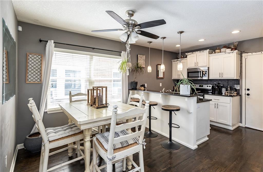4526 Roanoke Parkway A
