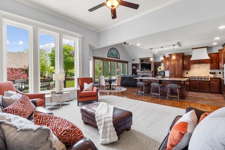 8127 Lone Elm Road