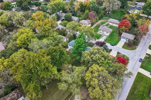 Tiny photo for 417 N Jefferson Avenue, Liberty, MO 64068 (MLS # 2649625)