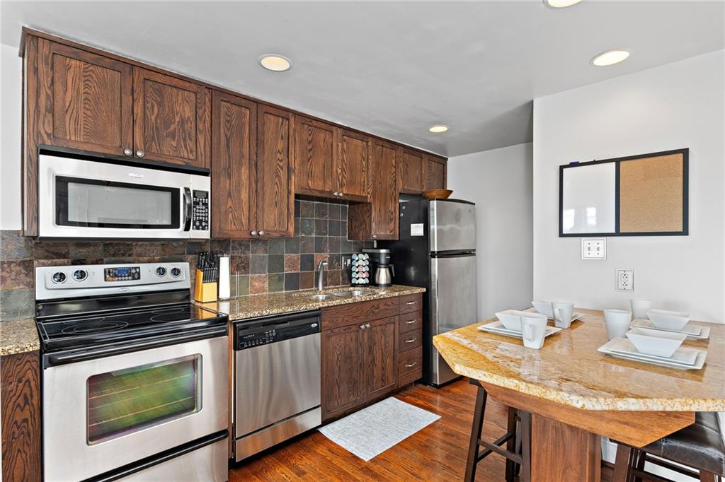 323 Emanuel Cleaver II Boulevard 8C