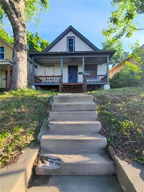 5802 Thompson Avenue, Kansas City, MO 64123 - #: 2635349