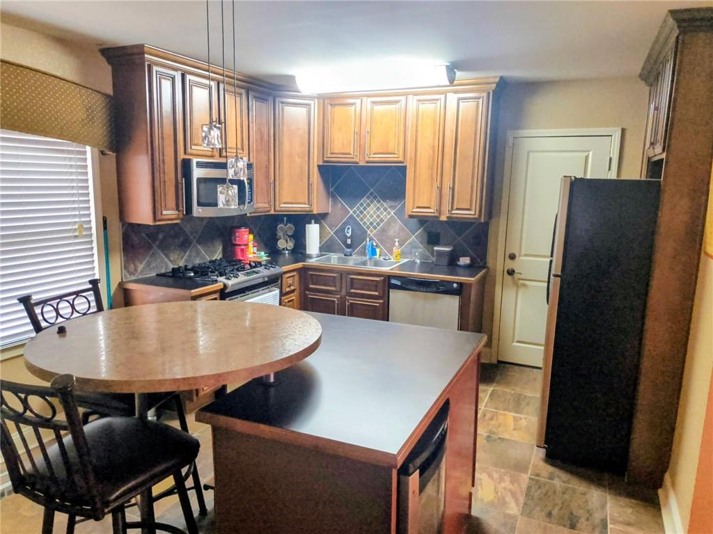 1108 W 46th Street 6