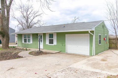 300 W 10th Street, Holden, MO 64040 - #: 2537125