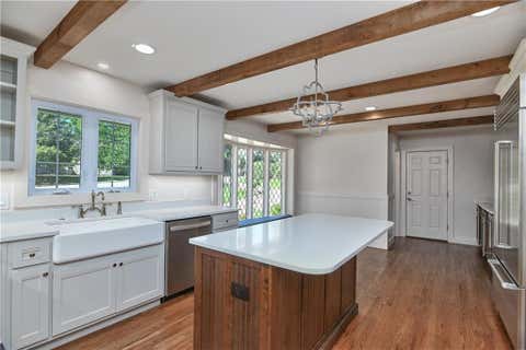 Photo of 2444 W 103rd Street, Leawood, KS 66206 (MLS # 2624269)
