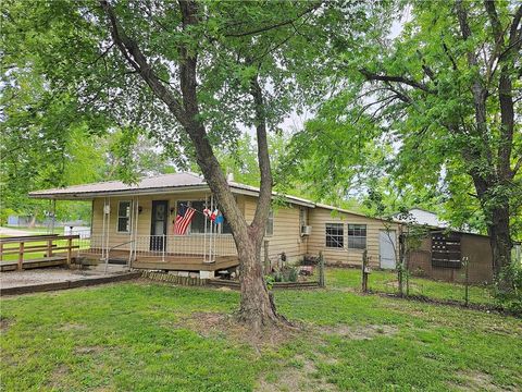 428 E 5th Avenue Garnett KS 66032