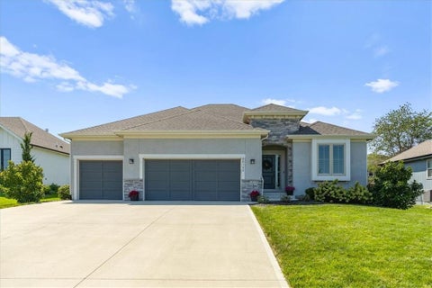 Photo of 20108 Barker Street, Spring Hill, KS 66083 (MLS # 2636445)