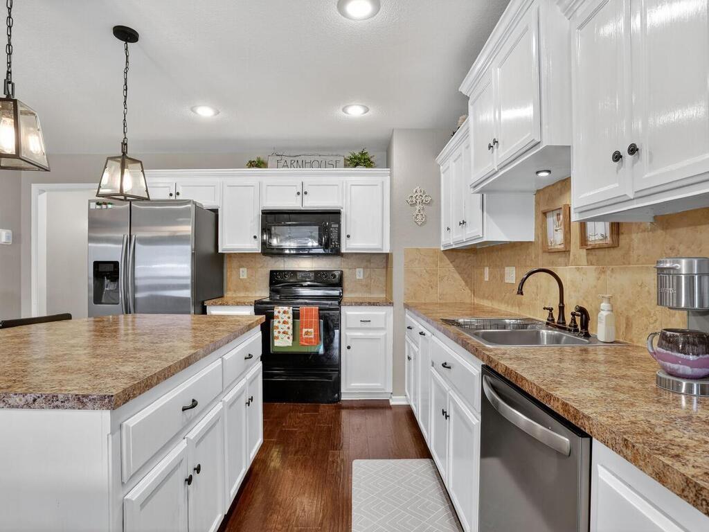 11682 N Ewing Avenue