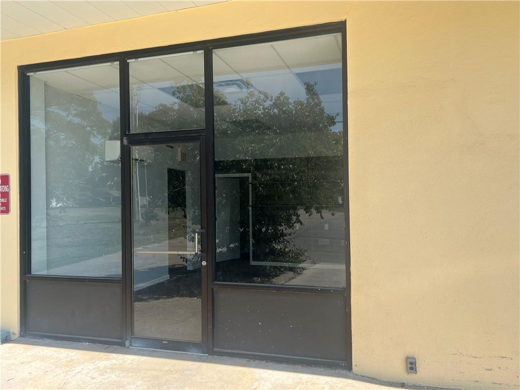 Photo 1 of 11 — 702 S Webster (Inside) Street, Spring Hill, KS 66083