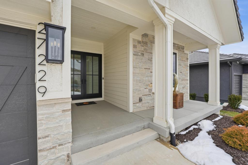 27229 W 100th Terrace