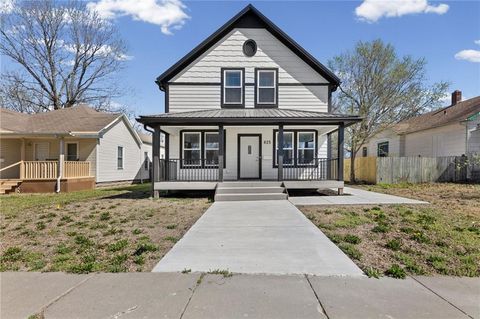 825 Main Street, Ottawa, KS 66067 - MLS#: 2609094