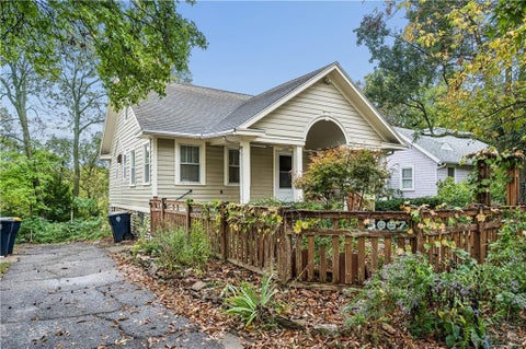 Photo of 5007 Lydia Avenue, Kansas City, MO 64110 (MLS # 2647537)