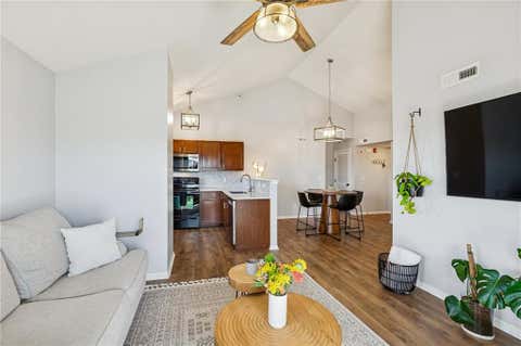 Photo of 5500 NE 80th Terrace #3A, Kansas City, MO 64119 (MLS # 2618483)