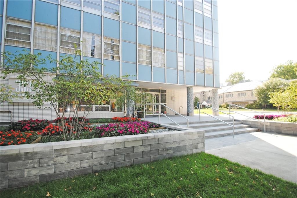 333 W Meyer Boulevard 312