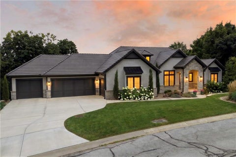 Photo of 4761 NW Canyon Road, Lees Summit, MO 64064 (MLS # 2632657)