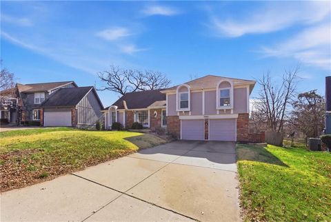 10401 Westgate Street, Overland Park, KS 66215 - MLS#: 2604260
